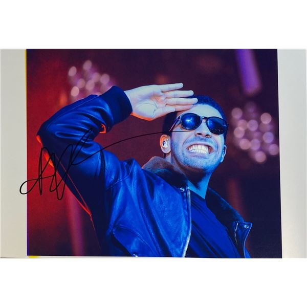 Autograph Signed  Drake Photo