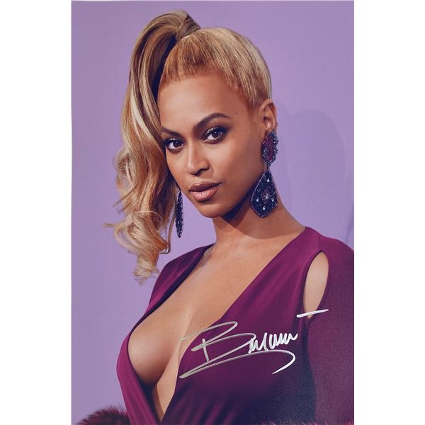 Autograph Signed  Beyonce Photo