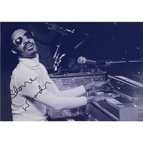 Autograph Signed  Stevie Wonder Photo