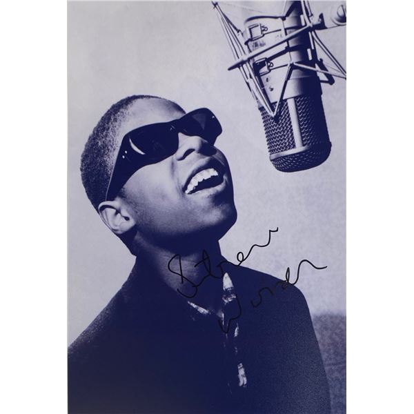 Autograph Signed  Stevie Wonder Photo