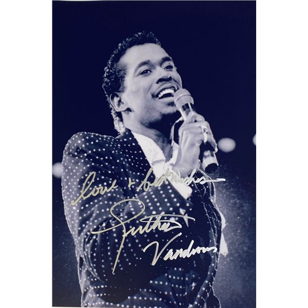 Autograph Signed  Luther Vandross Photo