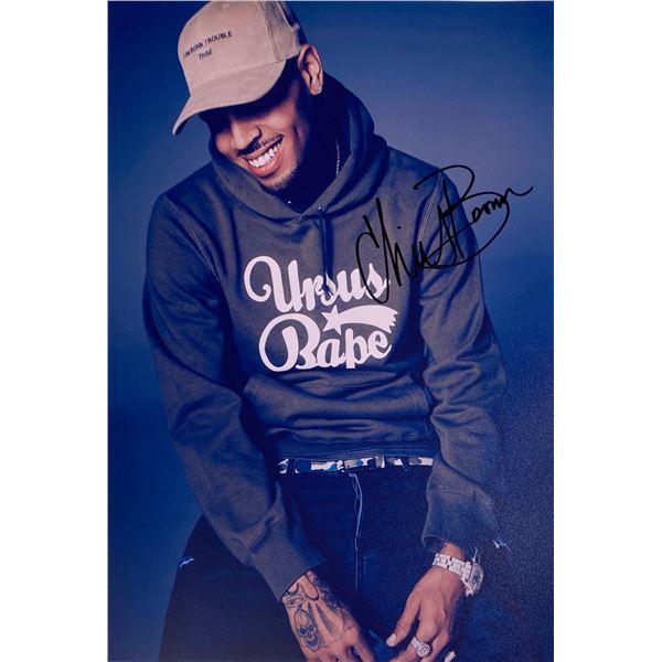 Autograph Signed  Chris Brown Photo
