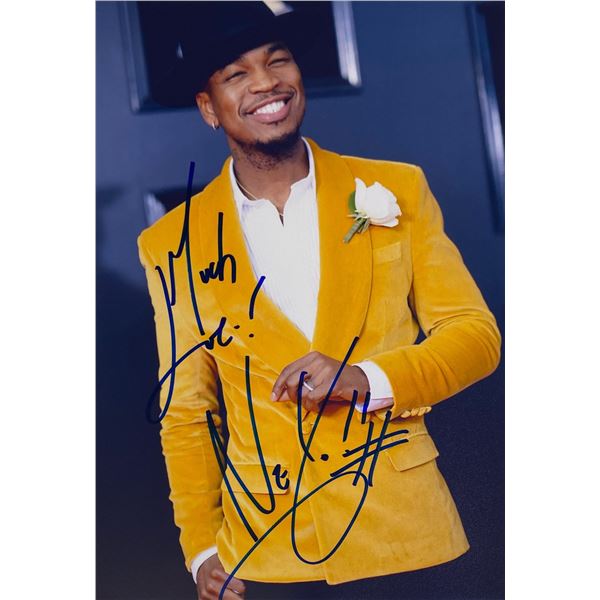 Autograph Signed  Ne-Yo Photo