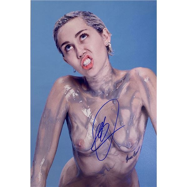 Autograph Signed  Miley Cyrus Photo