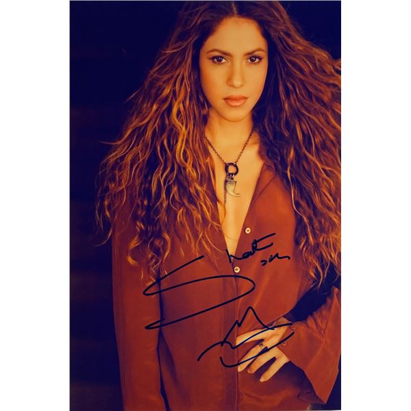 Autograph Signed  Shakira Photo