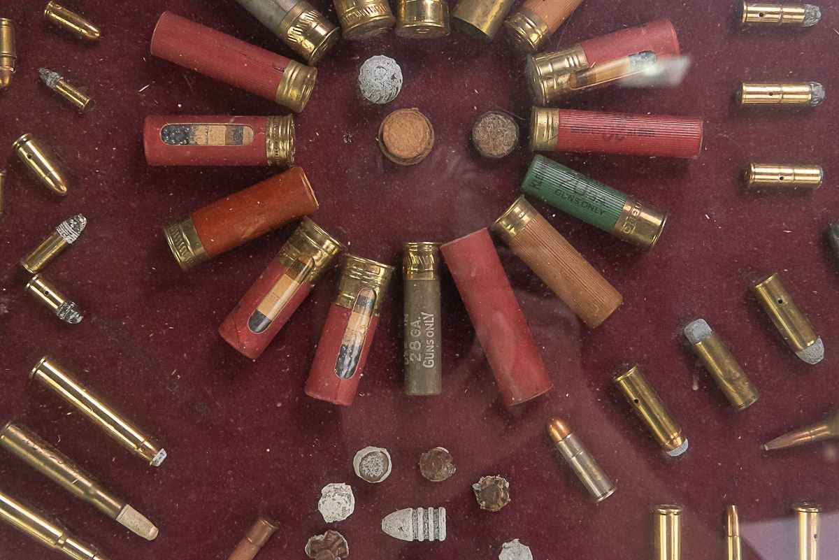 Display Military Rounds Large Ammunition Display & Kynoch Poster