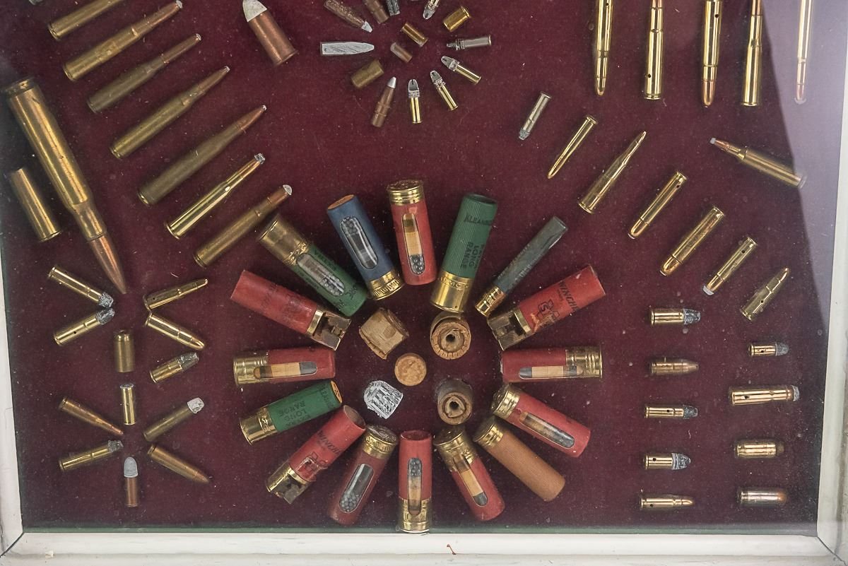 Display Military Rounds Large Ammunition Display & Kynoch Poster