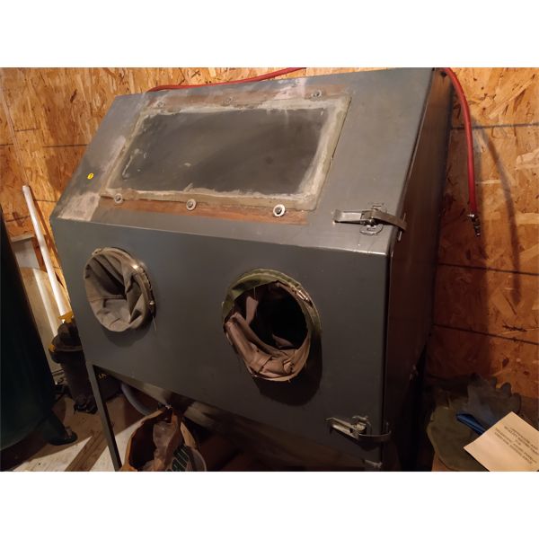 Sand Blasting Cabinet