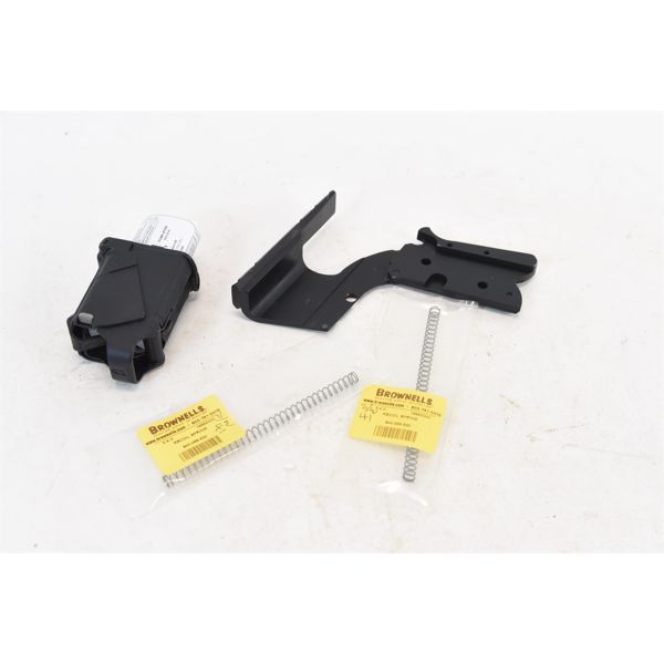 Box Lot Pistol Accessories