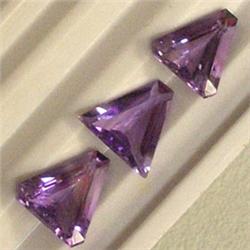 3.39 CTS LOT OF TRIANGLE SHAPED AMETHYST - DIFFERENT SIZES