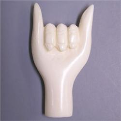 10 CTS CARVED VINTAGE IVORY HAND 30x17 MM