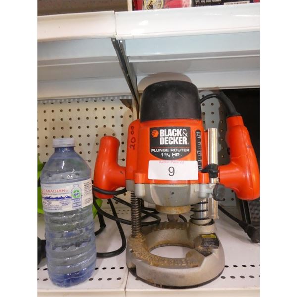 Black & Decker plunge router