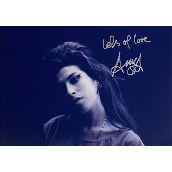 Autograph Signed Amy Winehouse Photo