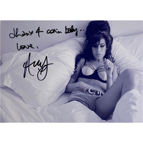 Autograph Signed Amy Winehouse Photo