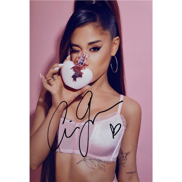 Autograph Signed Ariana Grande Photo