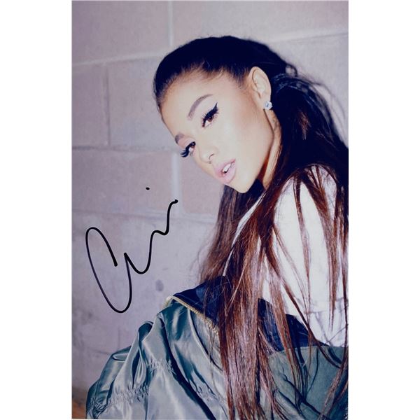 Autograph Signed Ariana Grande Photo