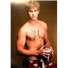 Image 1 : Autograph Chace Crawford photo