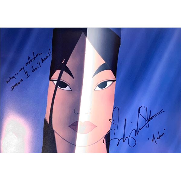 Autograph Mulan Photo
