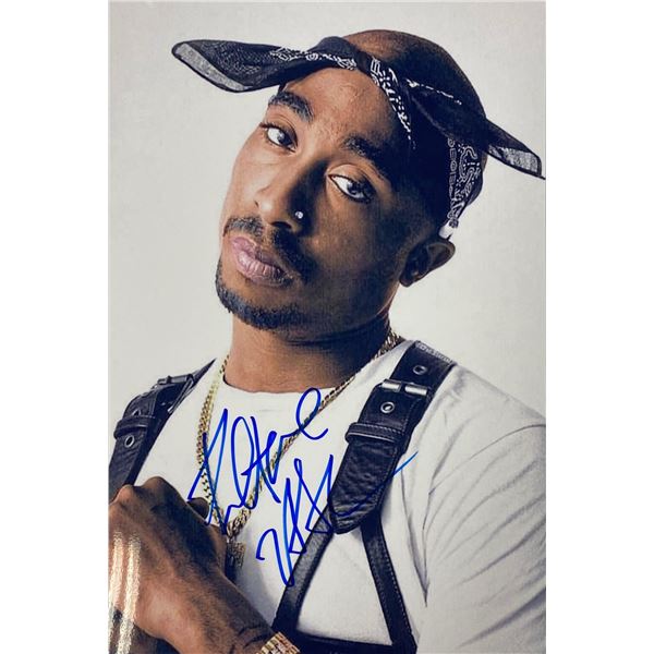 Autograph Tupac Photo