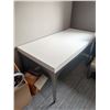 Image 1 : Large Modern Table/Workbench