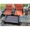 Image 4 : Patio Furniture Set
