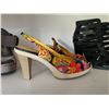 Image 4 : 3 Pairs of Women's Size 7.5-8 High Heel Shoes