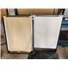 Image 1 : 2 Portable Folding Easels with Carrying Cases
