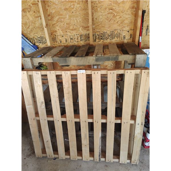 Wooden Storage Shelf, Wooden Pallet, Lumber