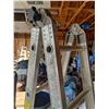 Image 2 : 6ft Ladder and Stepstool