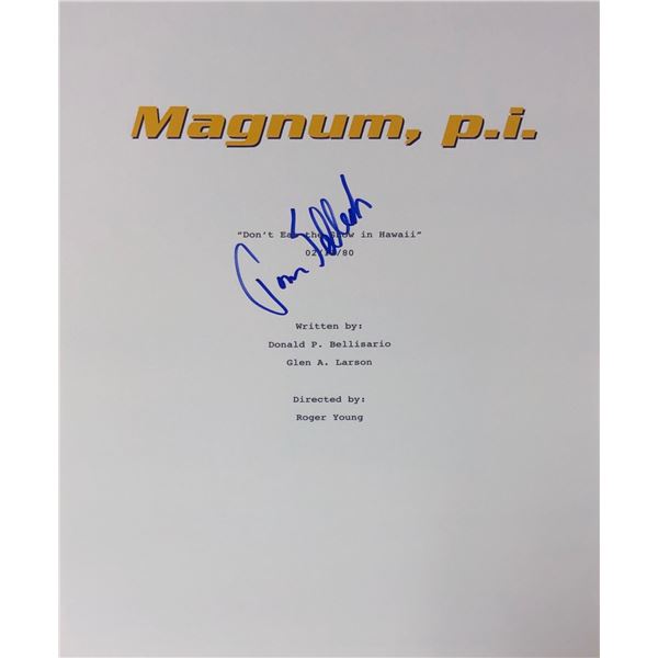 Magnum PI Script Cover  Autograph Signed Tom Selleck
