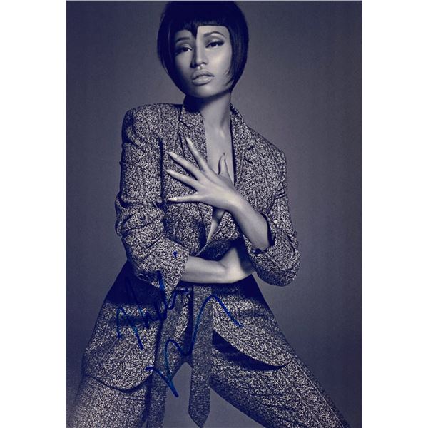 Autograph Nicki Minaj Photo
