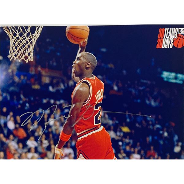 Autograph Signed Basketball Michael Jordan Photo