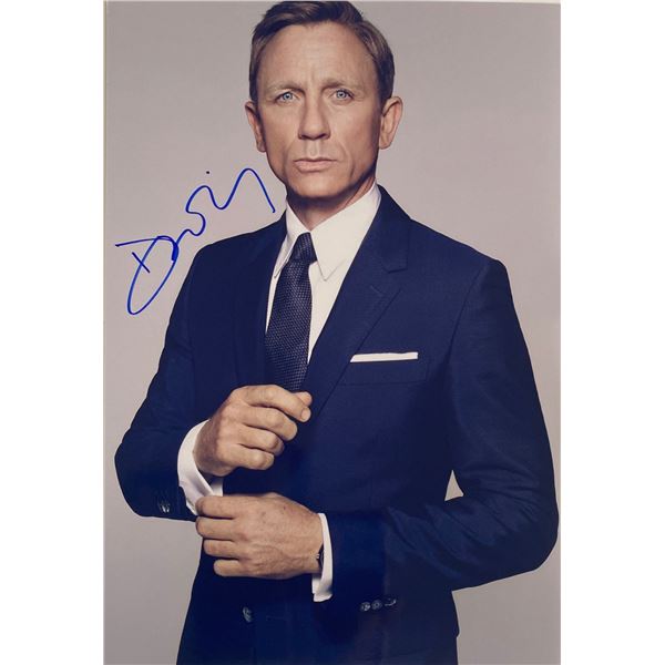Autograph Signed James Bond 007 Daniel Craig Photo