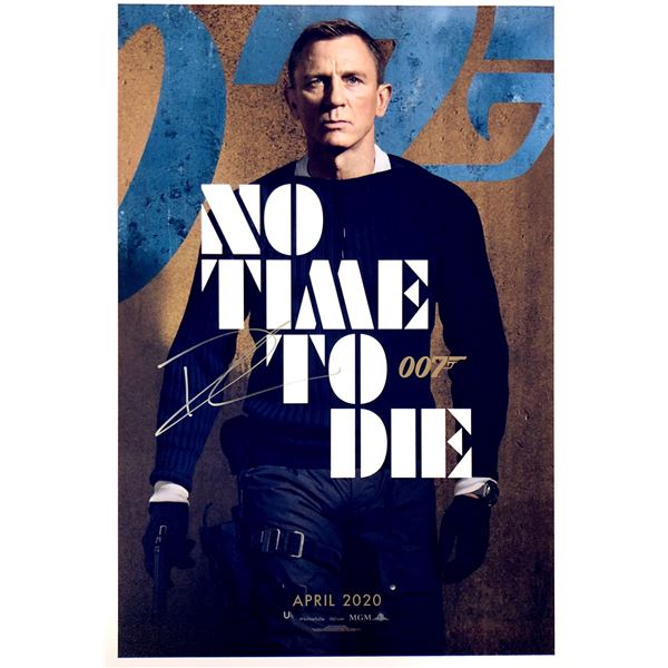 Autograph Signed James Bond Daniel Craig Photo
