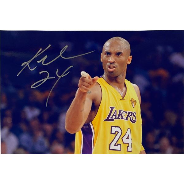 Autograph Signed Kobe Bryant Photo