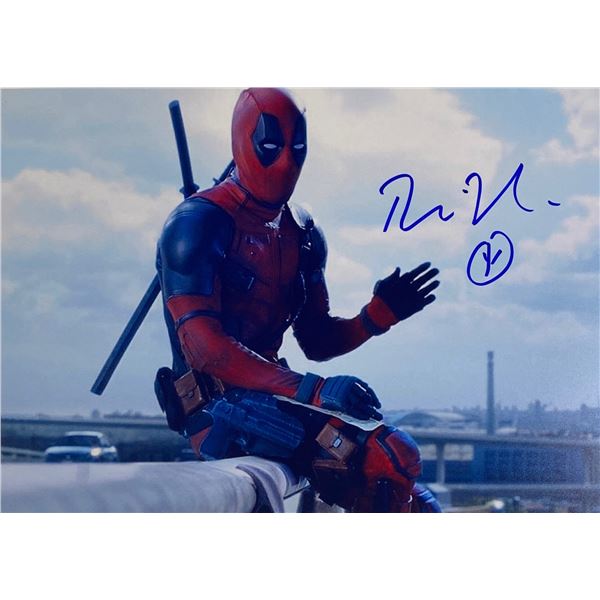 Autograph Signed Deadpool Photo