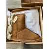 Image 2 : *NEW* Lot Of 3 Pairs Of Amelia Sheep Skin Boots