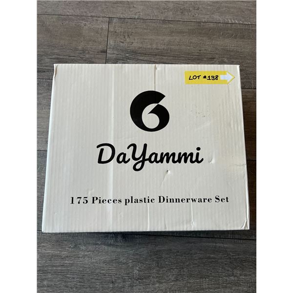 *NEW* Lot Of 1 Box Of 175PCS Plastic Dinnerware Set