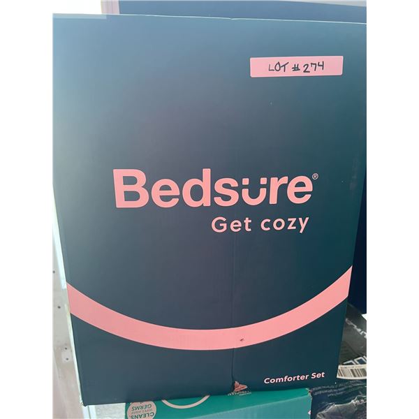 *NEW* Lot of 1 Bedsure Bed-In-A-Bag/Comforter Set (Grey)