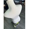 Image 4 : *USED* Lot of 1 Clothing Display Mannequin - As Is