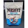 Image 1 : Hershey's Cookies n' Creme Pretzels (4 x 170g)