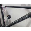 Image 3 : Infinity Boss Three Disc Floor Model Mountain Bike grey - OPEN BOX ITEM, SOLD AS IS
