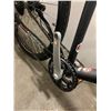 Image 3 : Infinity Boss Three Disc Floor Model , Mountain Bike grey, missing right pedal - OPEN BOX ITEM, SOLD