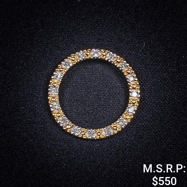 0.5 DWT 10 KT Gold Circle Pendant w/ Dimd Lining