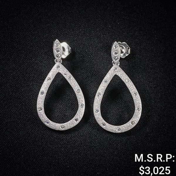 3.3 DWT 14 KT Wht Gold w/ Dimd Lining Earrings