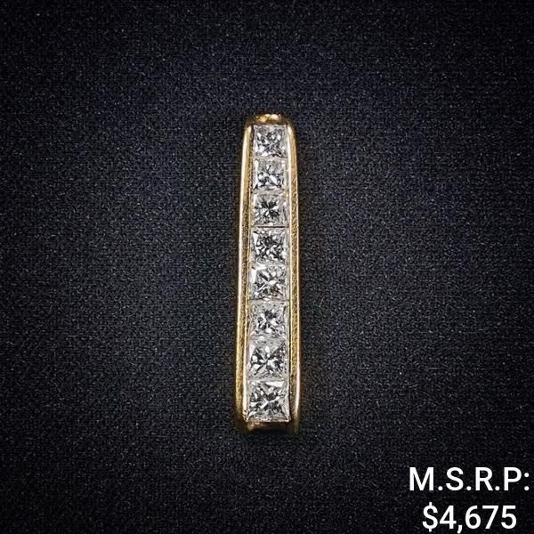 1.4 DWT 14 KT Gold Pendant w/ Dimd Lining