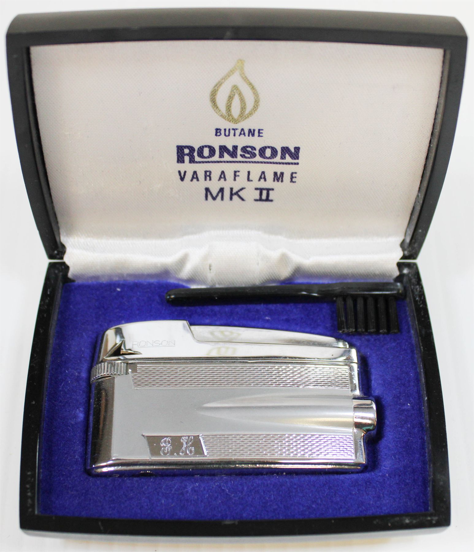 VINTAGE RONSON VARAFLAME MKII BUTANE LIGHTER W/ CASE