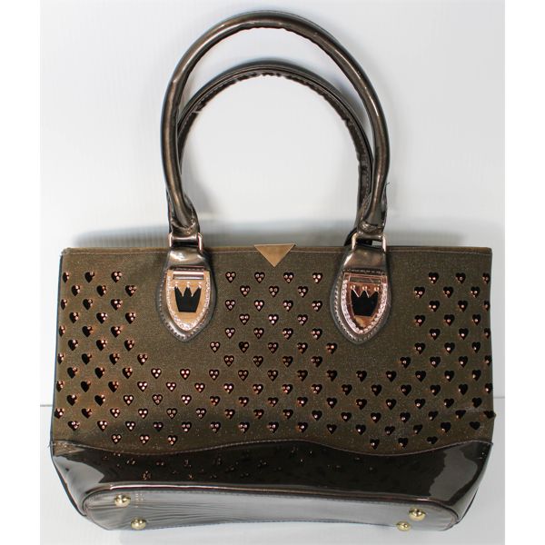 BROWN PATENT LEATHER PURSE W/HEARTS AND RHINESTONES