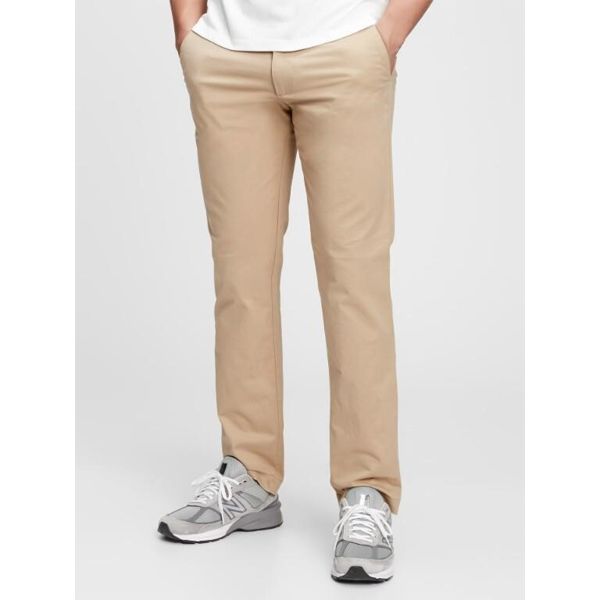 NEW WITH TAGS GAP MEN'S KHAKIS IN STRAIGHT FIT KHAKI 32X32