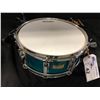 Image 2 : CANWOOD CUSTOM MAPLE SNARE DRUM, 14", WITH STAND, STICK BAG, AND ASSORTED DRUMSTICKS, DRUM IS